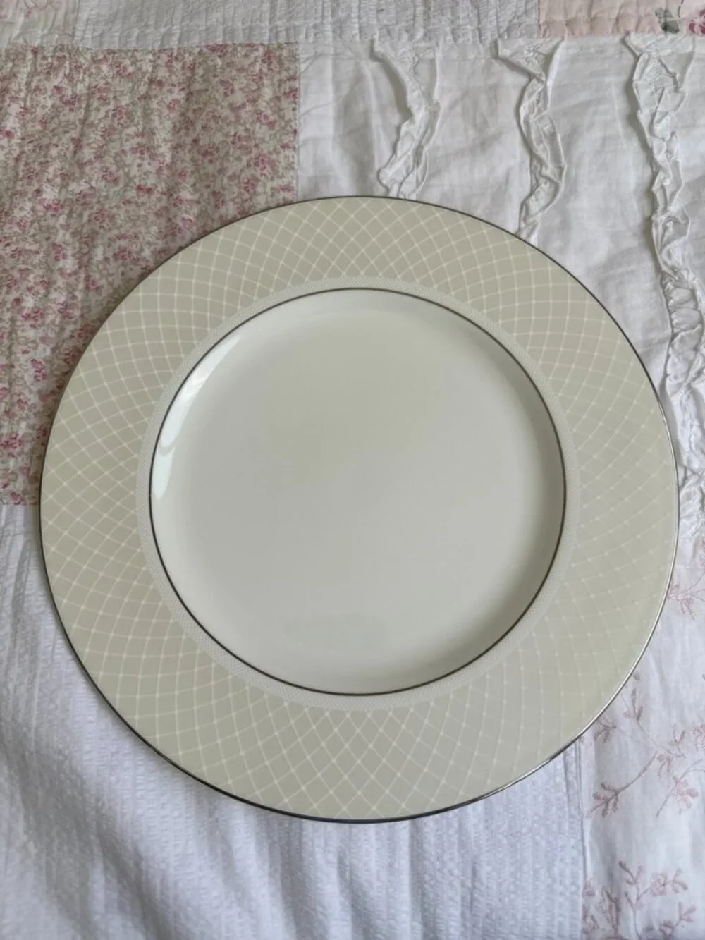 Lenox Venetian lace dinner plates (set of 2)